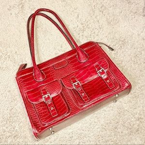 NWT Women's Crocodile Pattern RedTote Handbag Large Bag w/ Inside Compartment